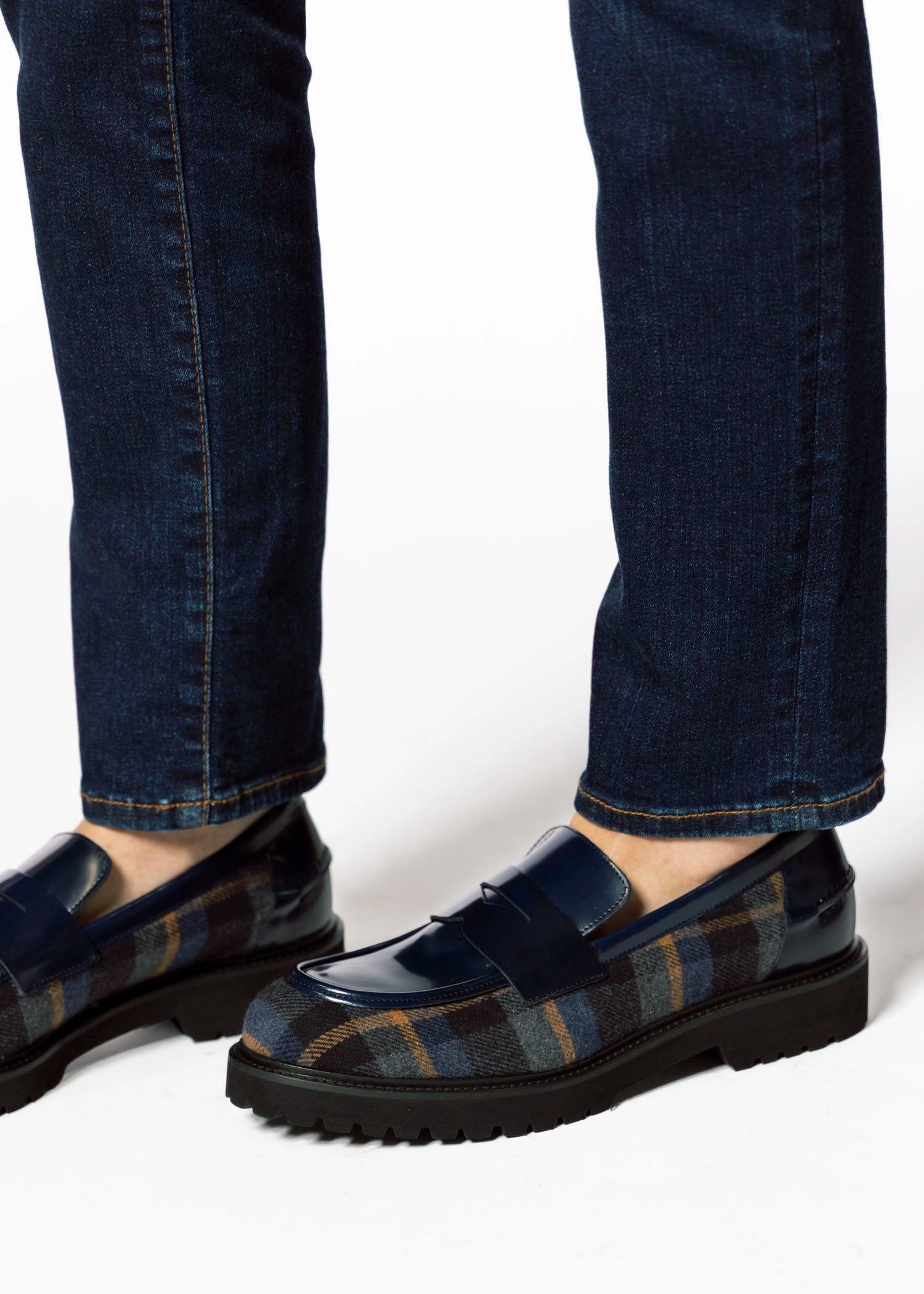 swatch_Navy Leather classic penny loafer