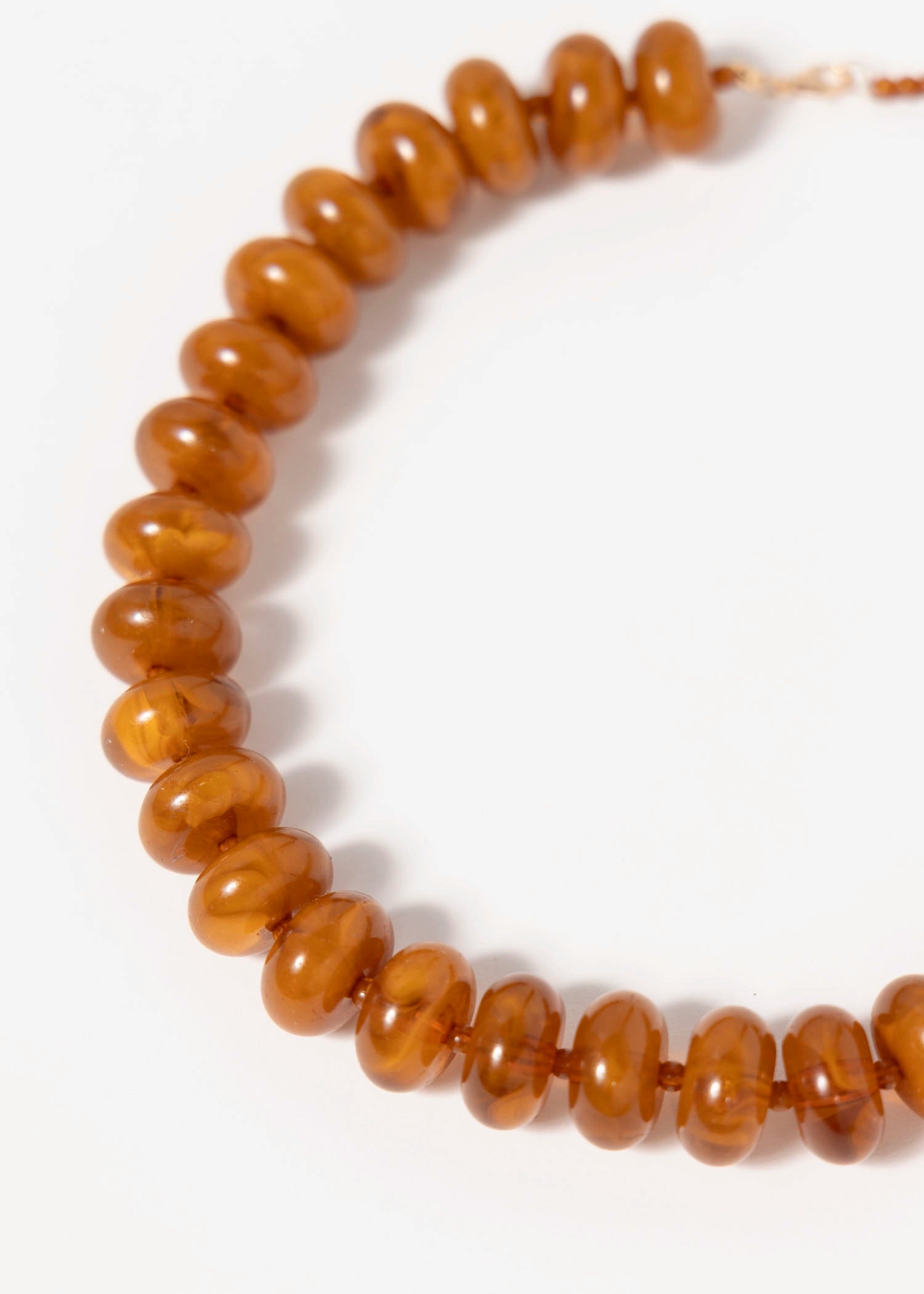 swatch_Tortoise bailey chunky beaded necklace