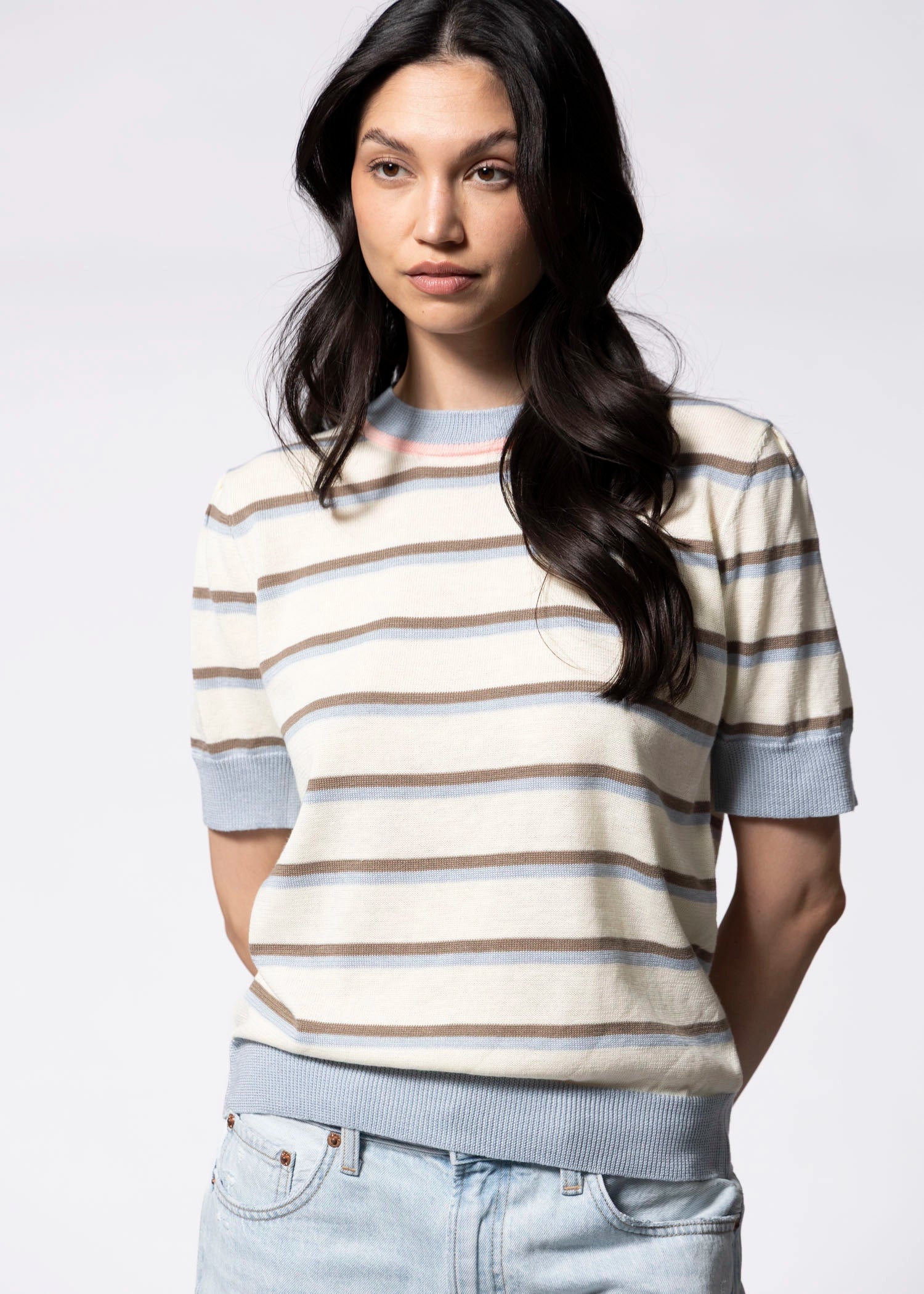 swatch_Ivory/Blue striped knit tshirt