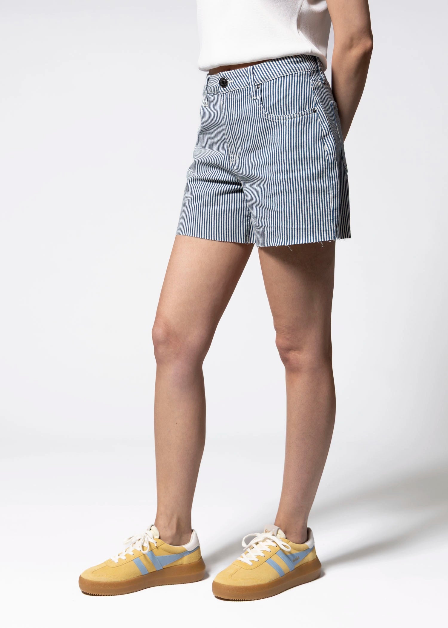 swatch_Pinstripe kut from the kloth jane short