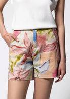swatch_Floral little lies gardenia linen shorts
