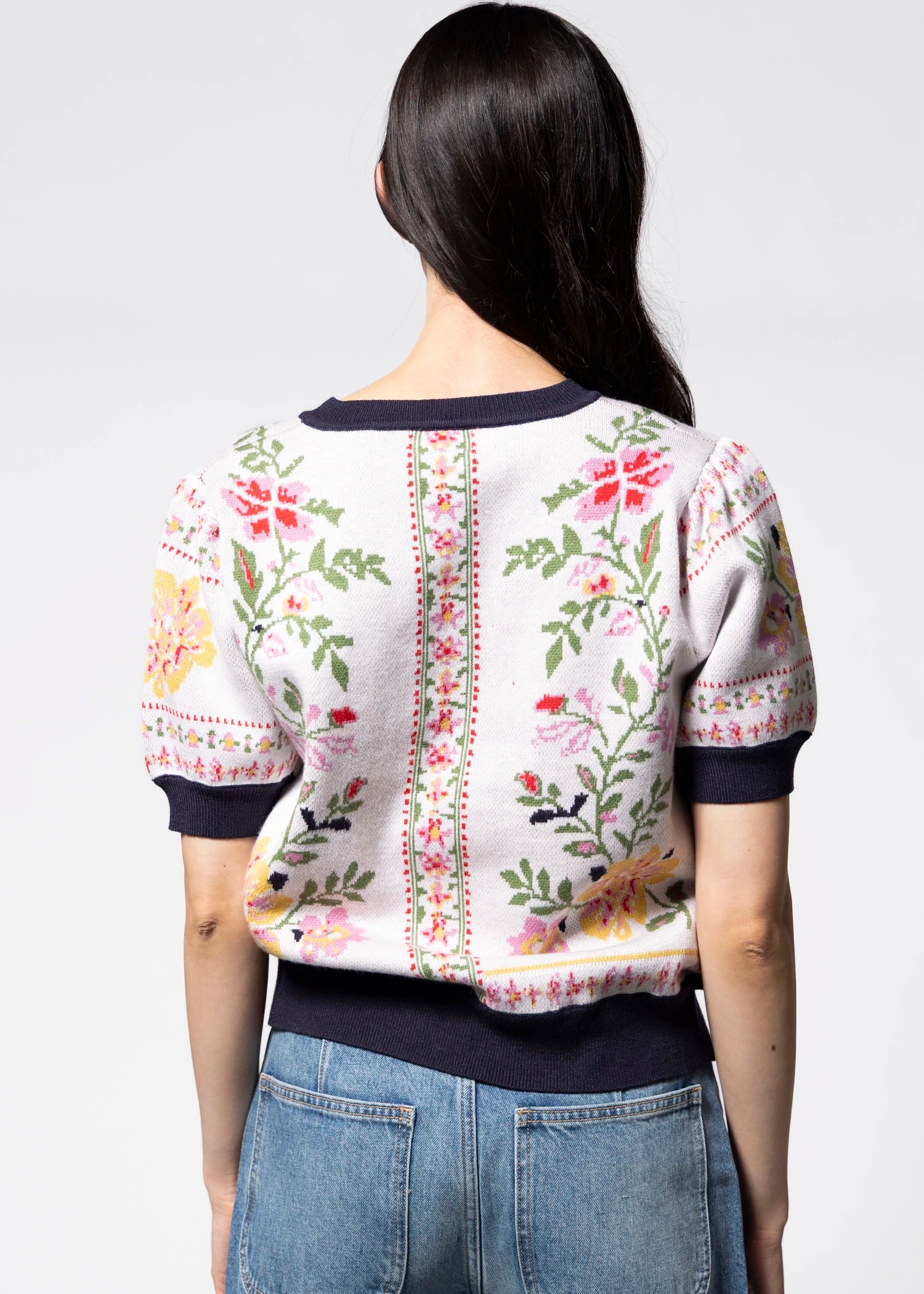 swatch_Multi floral short sleeve sweater