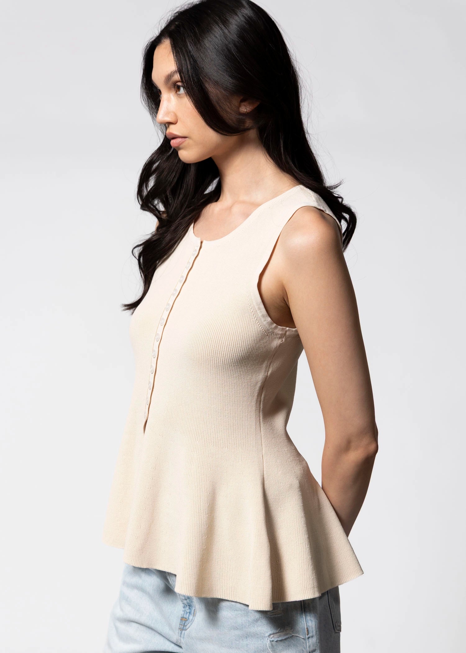 swatch_Ecru Deluc puglia knit vest