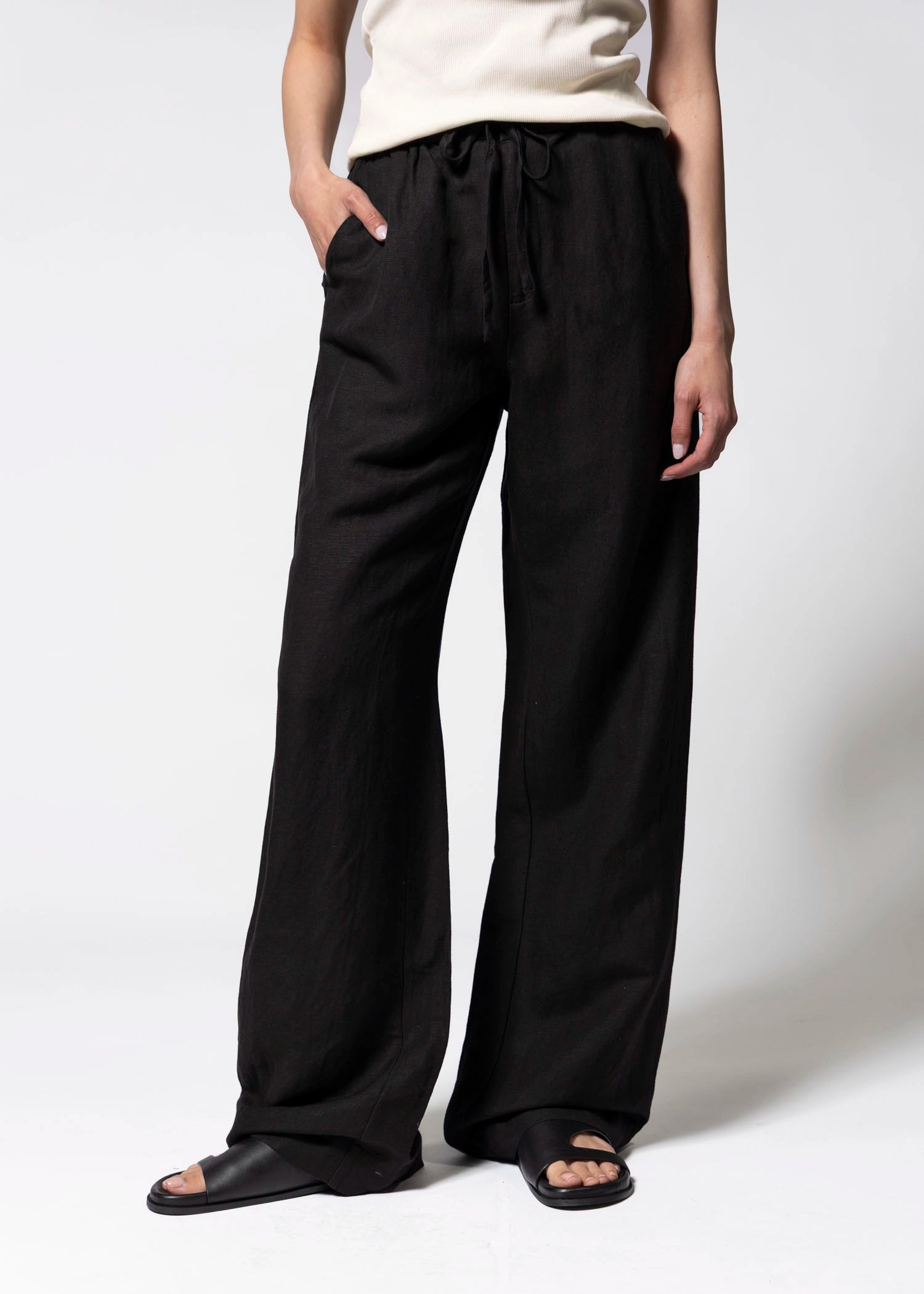 swatch_Black sanctuary shoreline linen pant