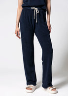 swatch_Navy perfect white tee eliana pant
