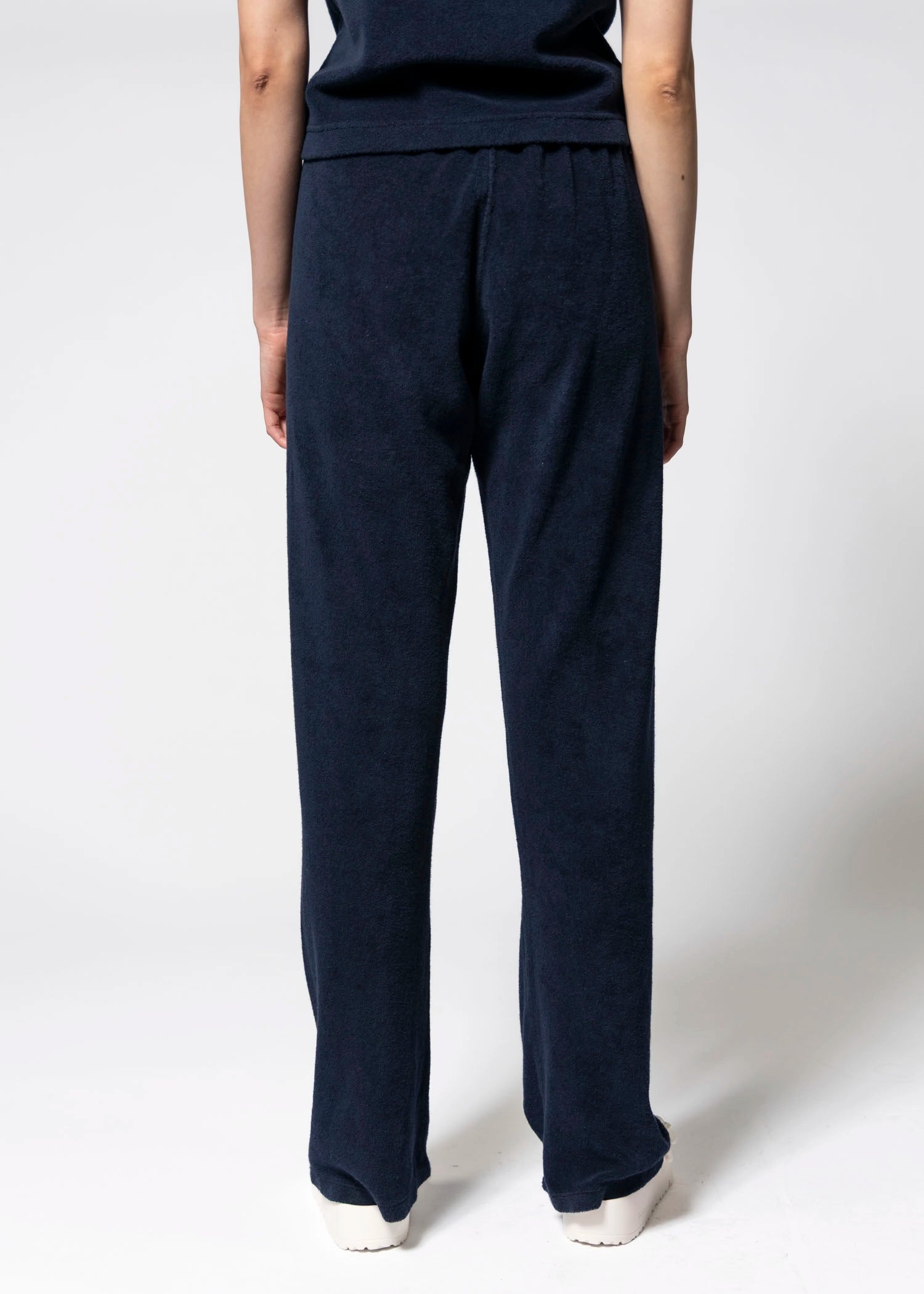 swatch_Navy perfect white tee eliana pant