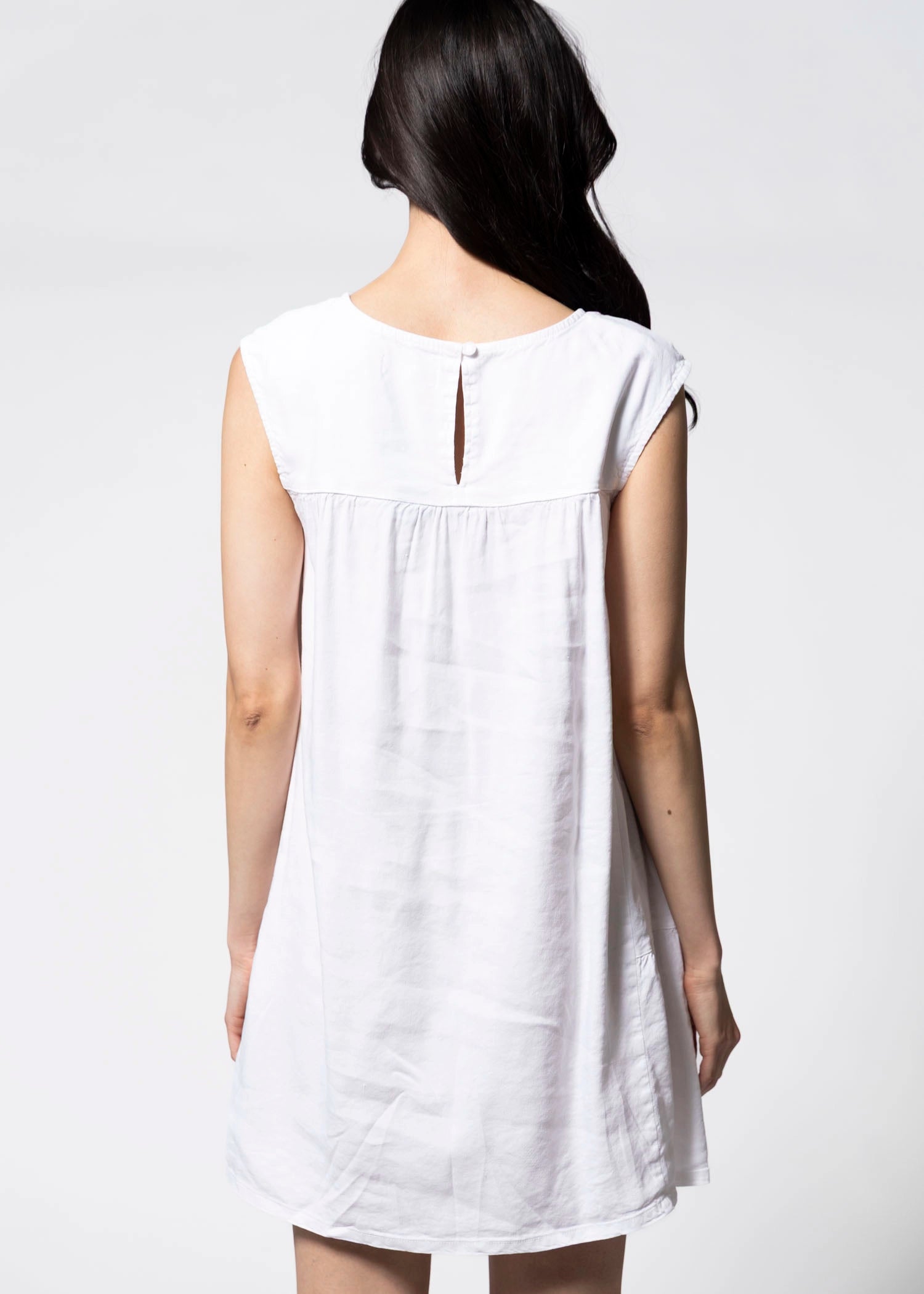 swatch_White kut from the kloth alice dress