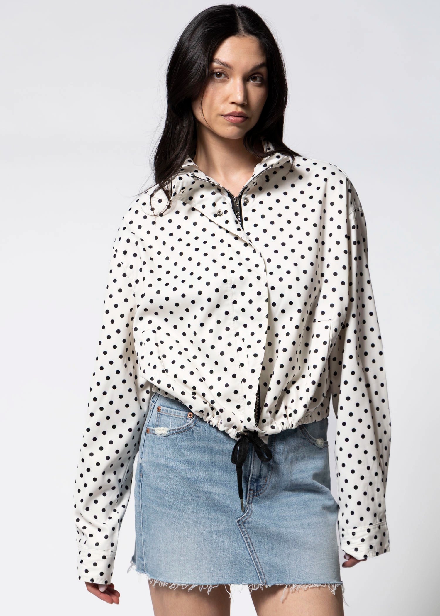 swatch_White polka dot windbreaker