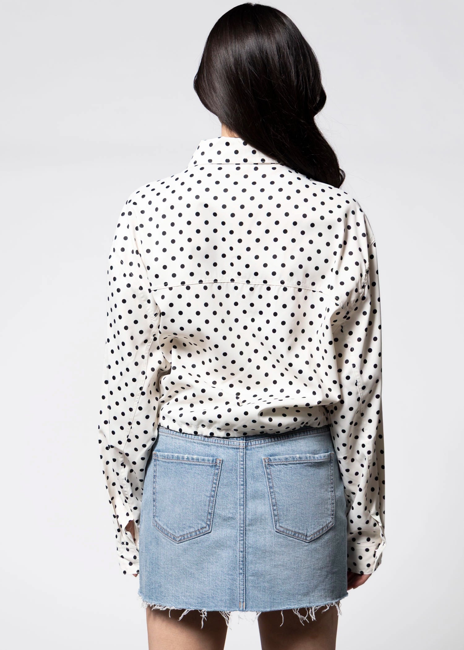 swatch_White polka dot windbreaker