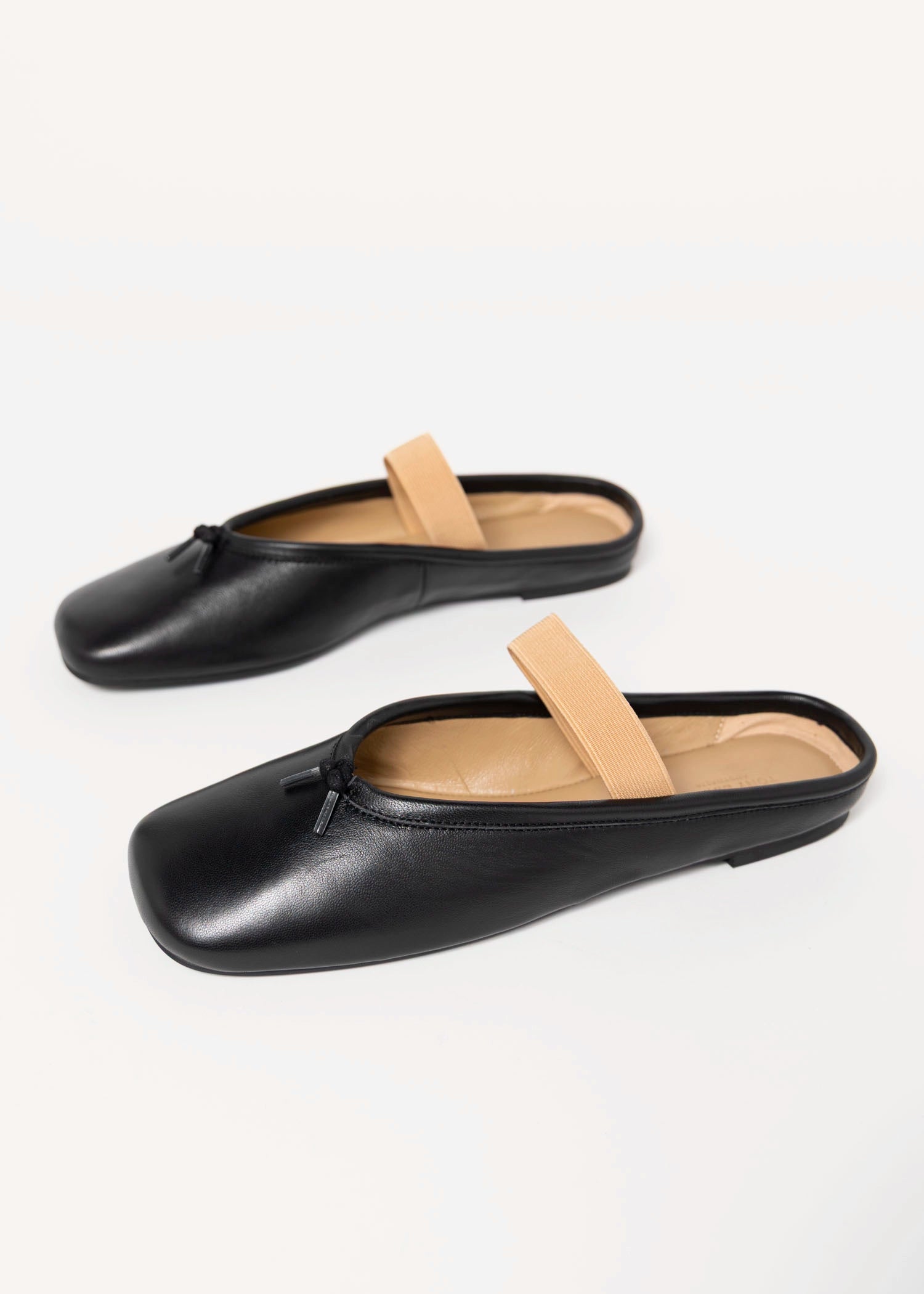 swatch_Black Leather tony bianco city ballet flat slide