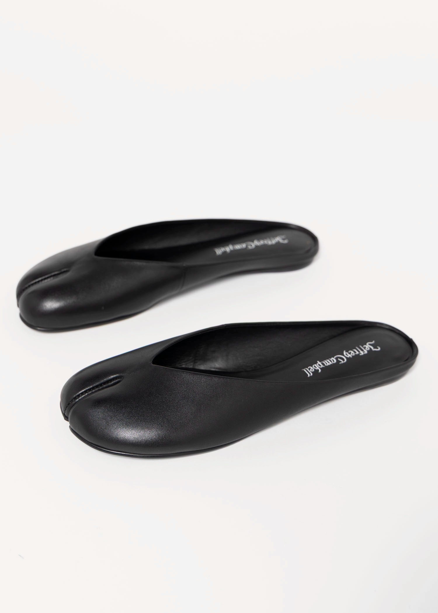 swatch_Black Leather jeffrey campbell cabalina tabi mule