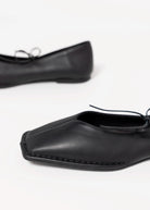 swatch_Black Leather alohas sway ballet flat