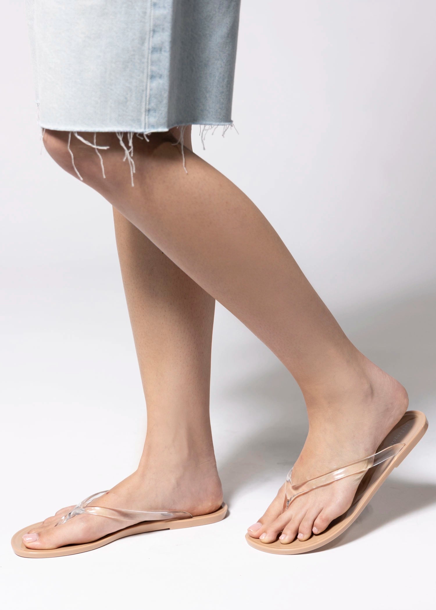 swatch_Clear jeffrey campbell beach day thong sandal