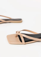 swatch_Beige Kace thong sandal