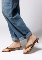 swatch_Chestnut Suede steve madden tracie thong sandal