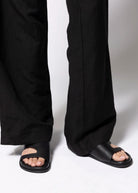 swatch_Black Leather matisse tanner slide sandal