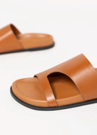 swatch_Tan Leather matisse tanner slide sandal