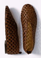swatch_Chocolate Leather tony bianco Cheeky woven flat