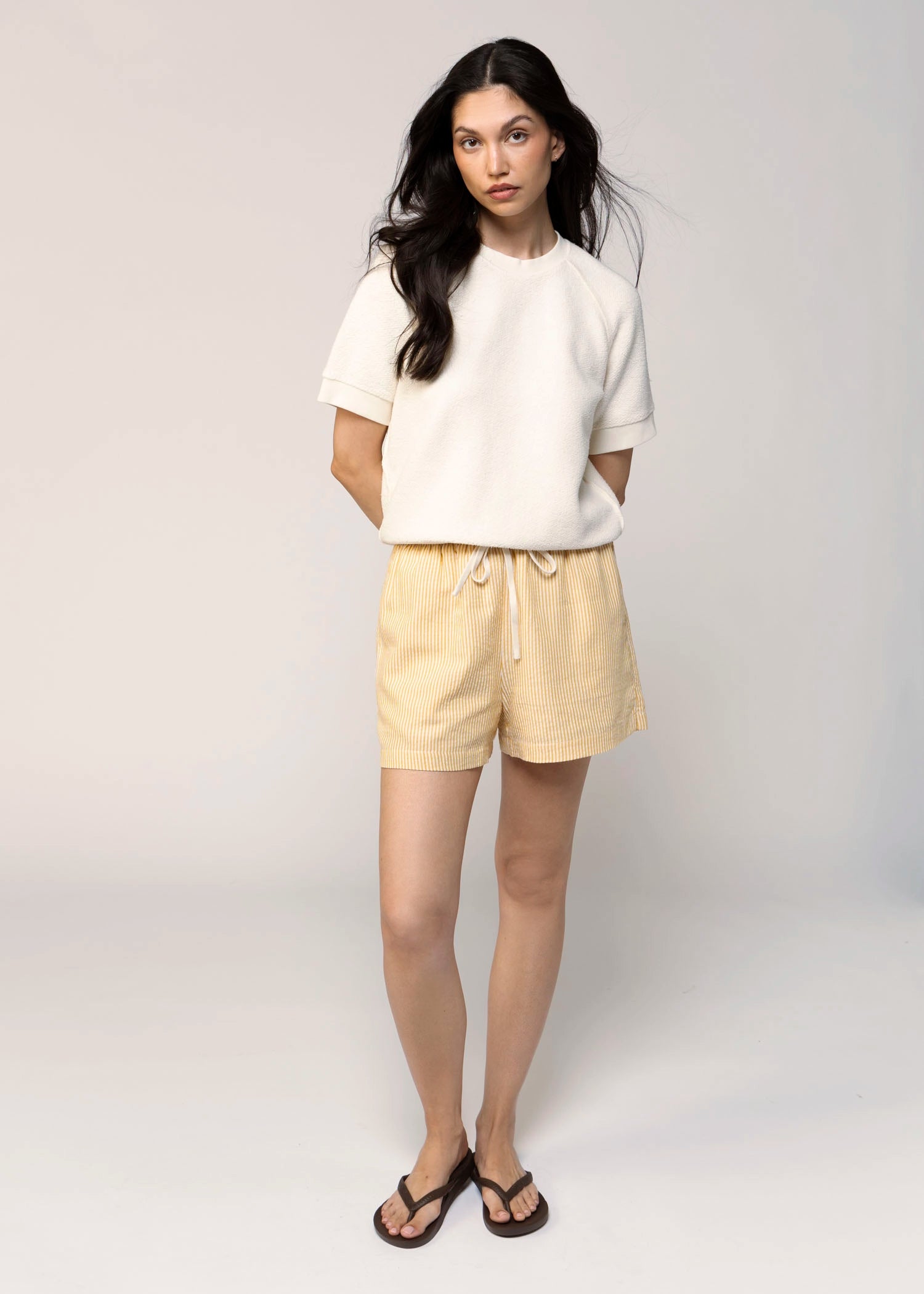 swatch_Bright Ivory perfect white tee kennedy short sleeve sweatshirt