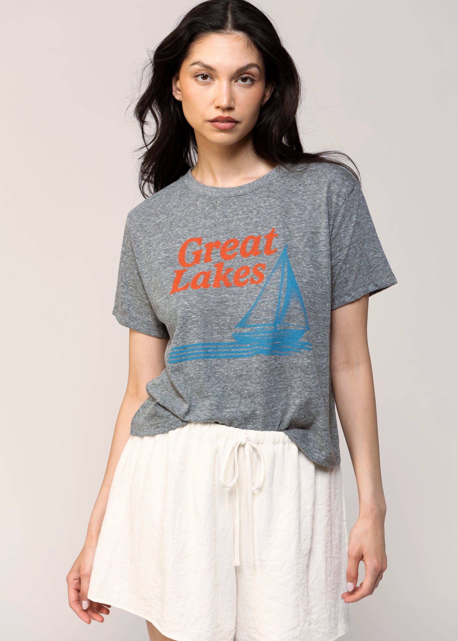 swatch_Grey sunny somewhere the great lakes t-shirt