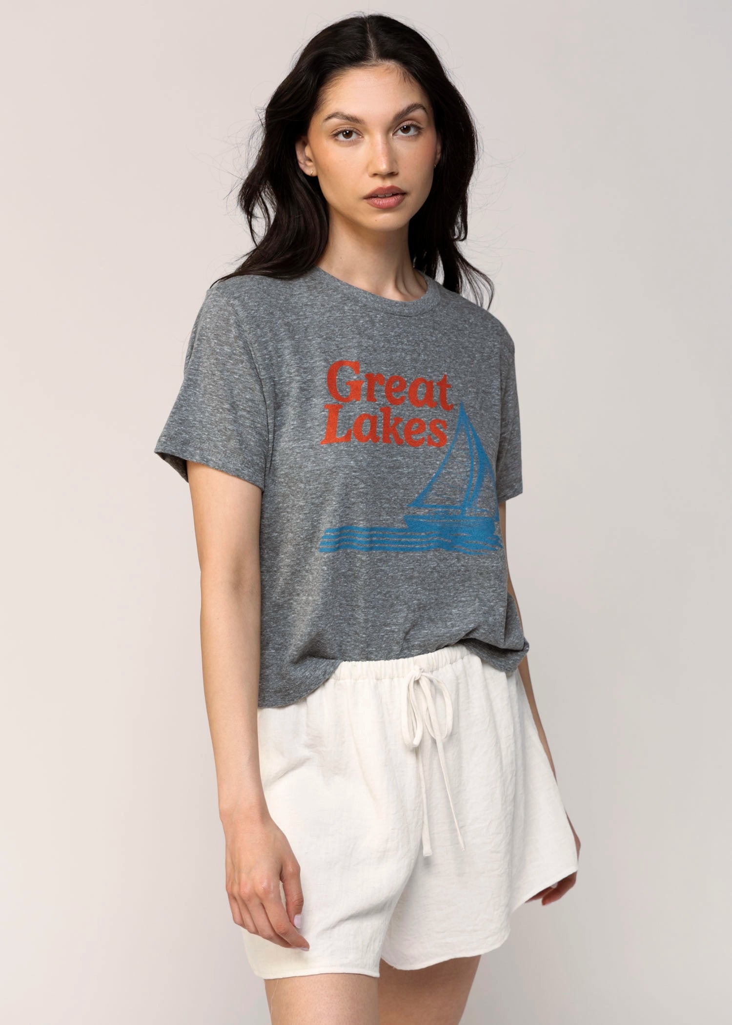 swatch_Grey sunny somewhere the great lakes t-shirt