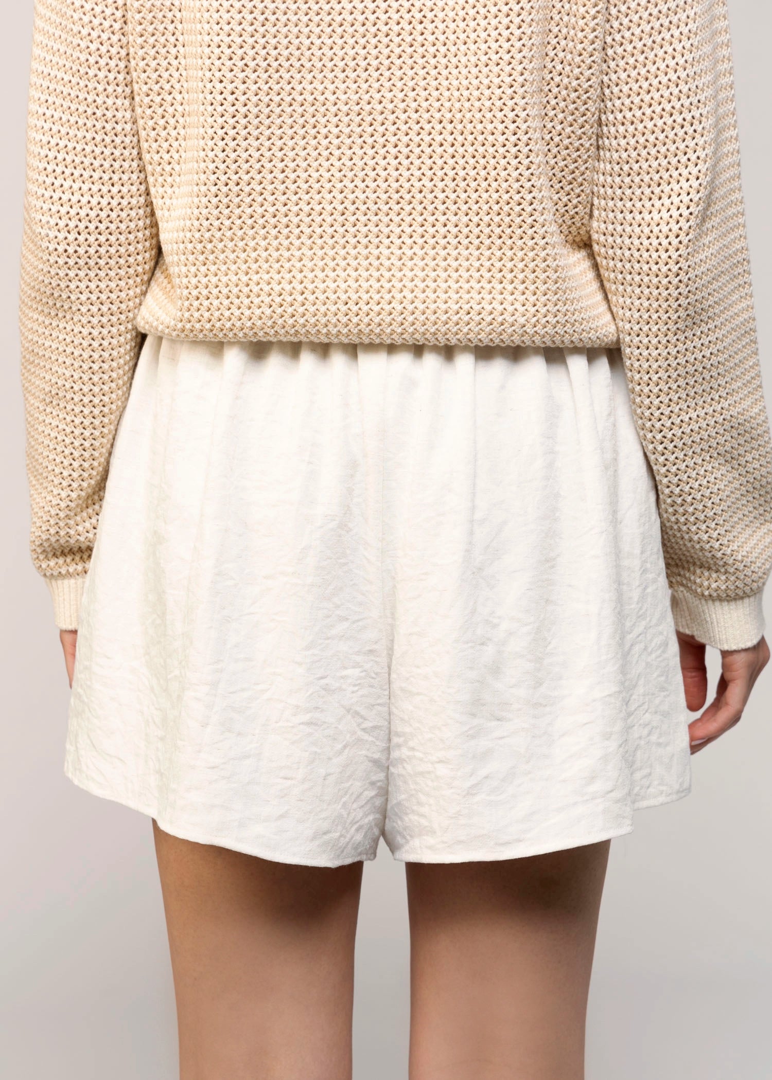 swatch_Cream elastic waist short