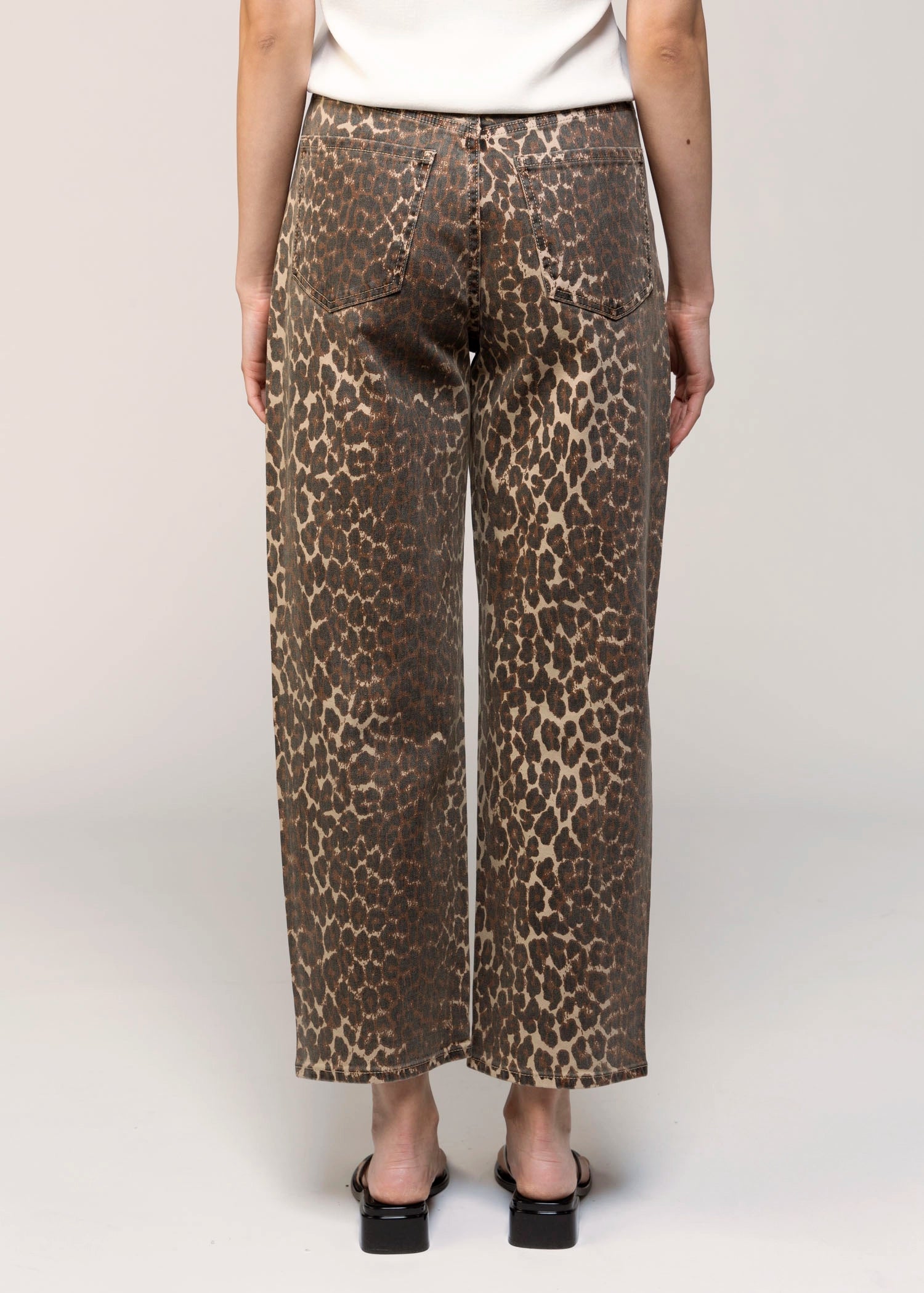 swatch_Cool Cat daze denim westward barrel leopard jean