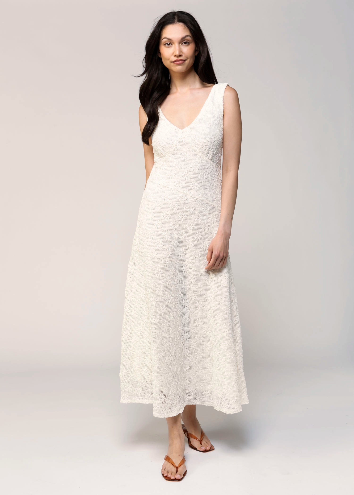 swatch_Ivory sadie and sage cordelia lace midi dress