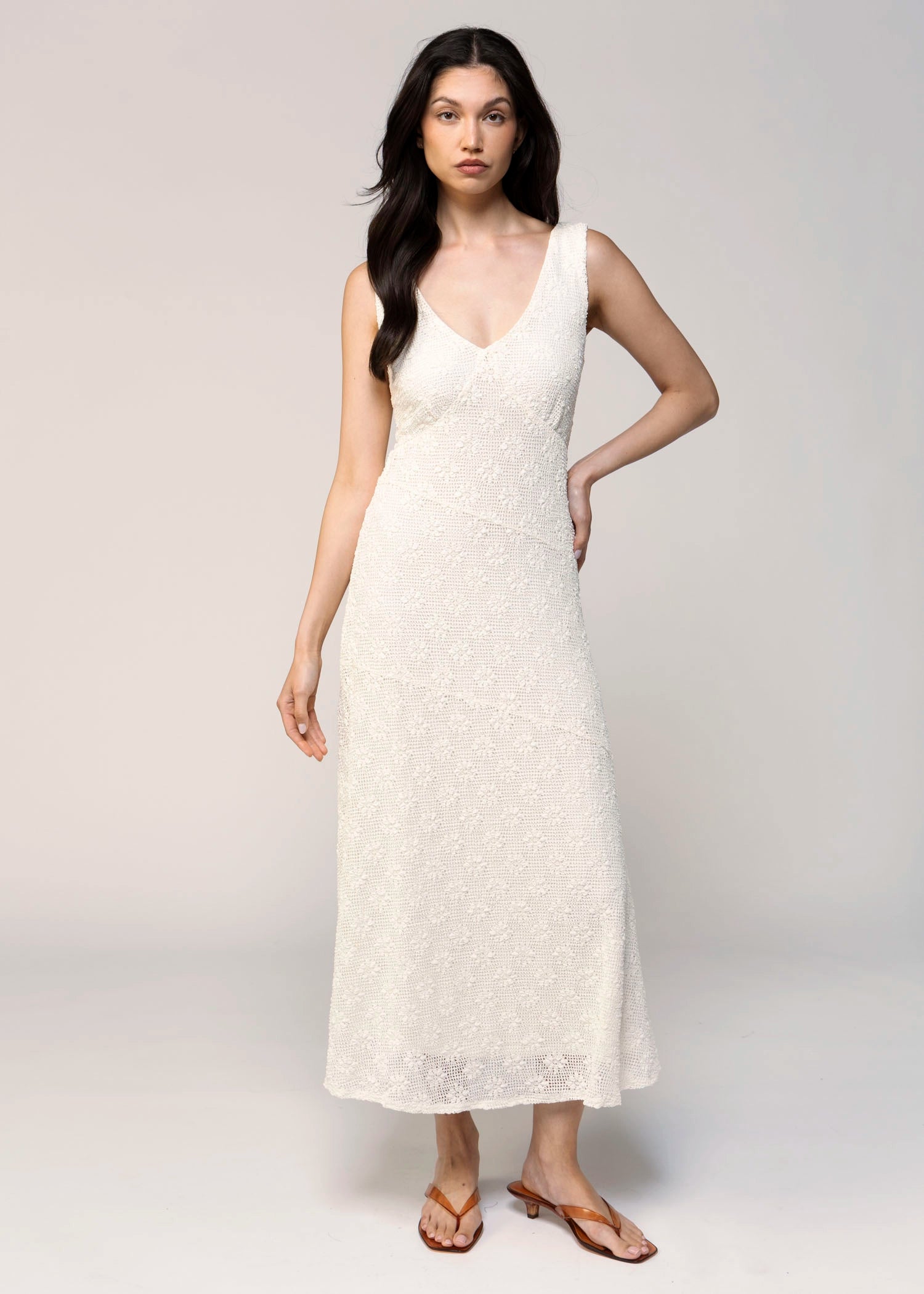 swatch_Ivory sadie and sage cordelia lace midi dress