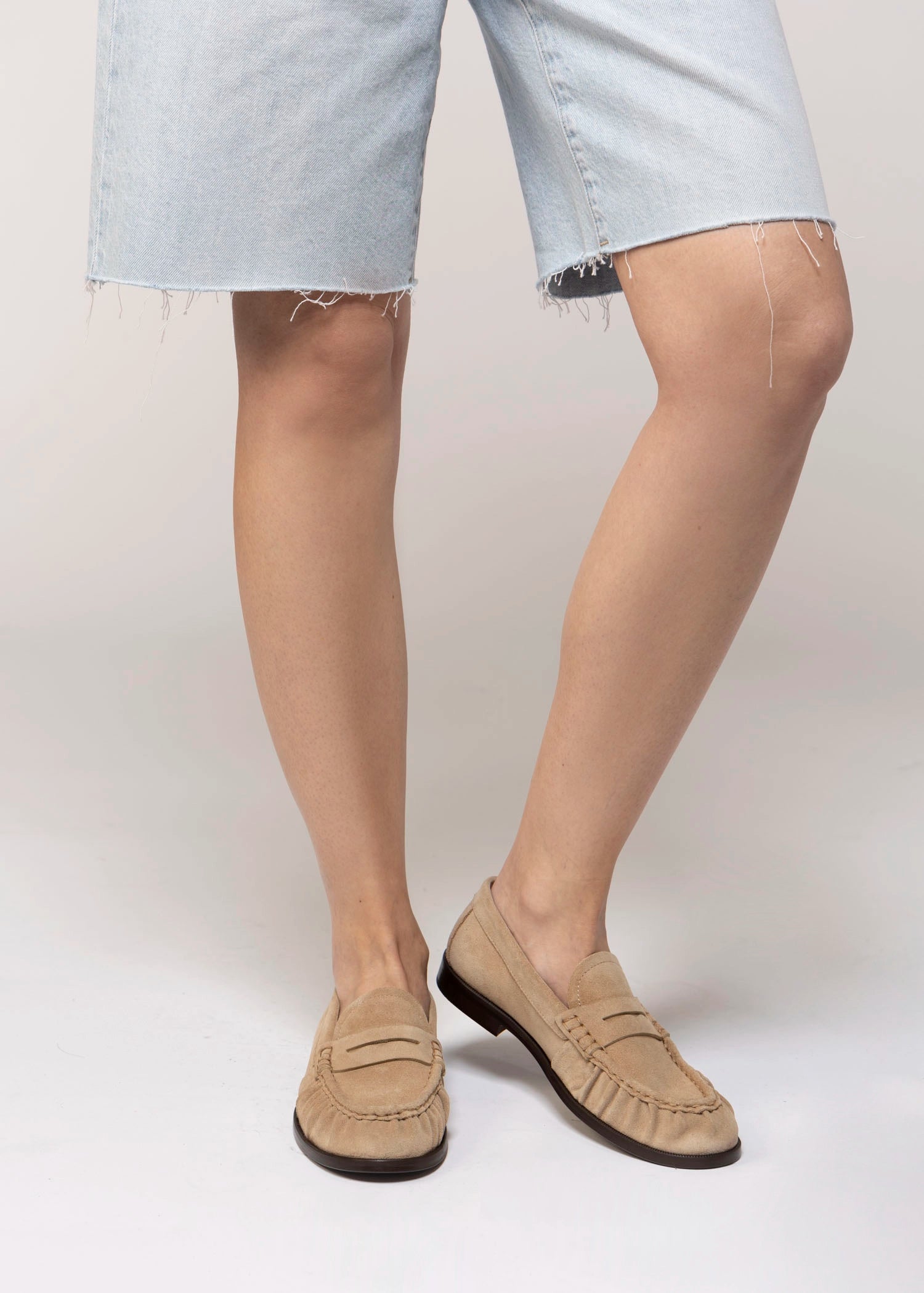 swatch_Sand Suede l'idea ruched leather loafer