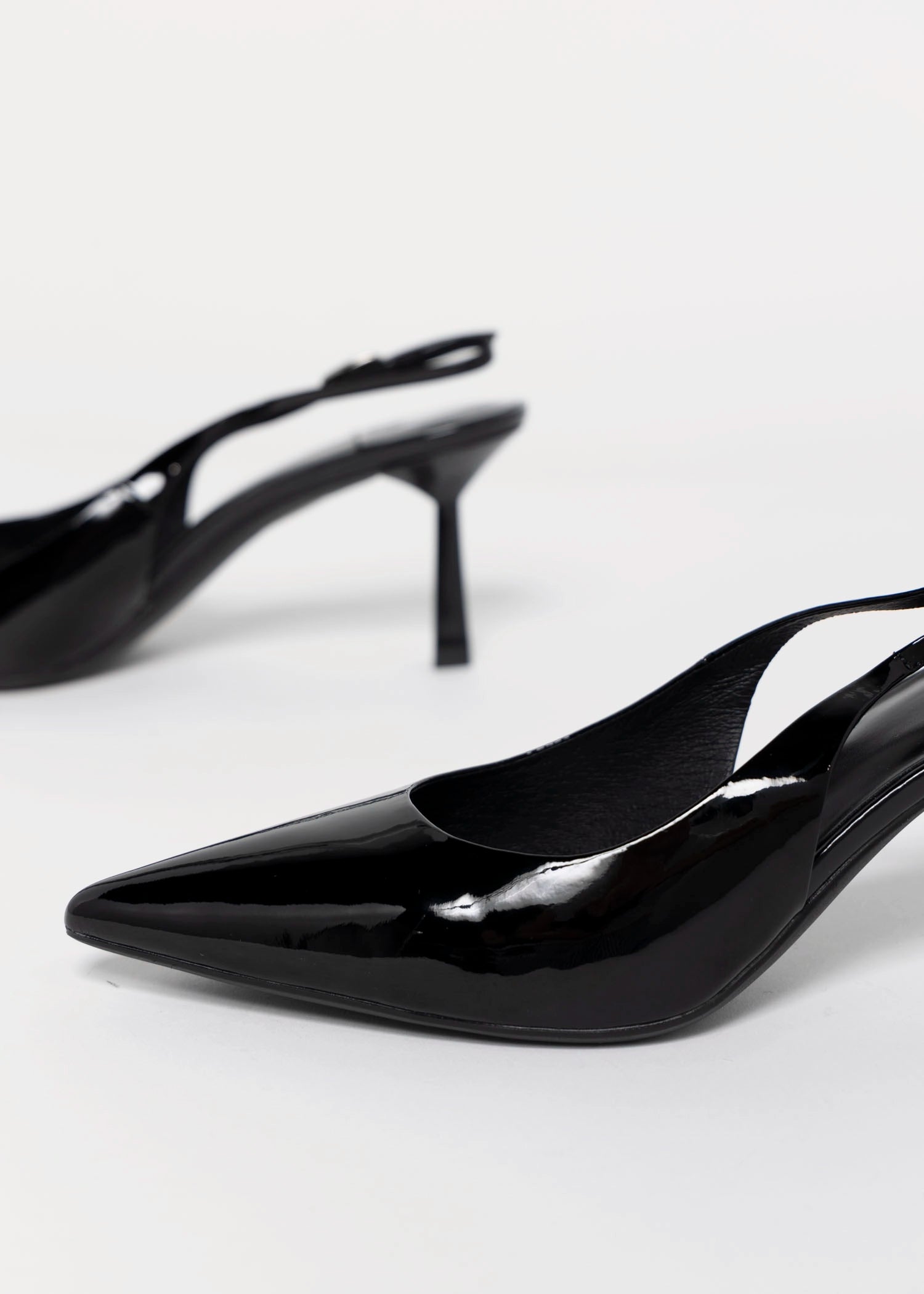 swatch_Black jeffrey campbell gambling slingback pump