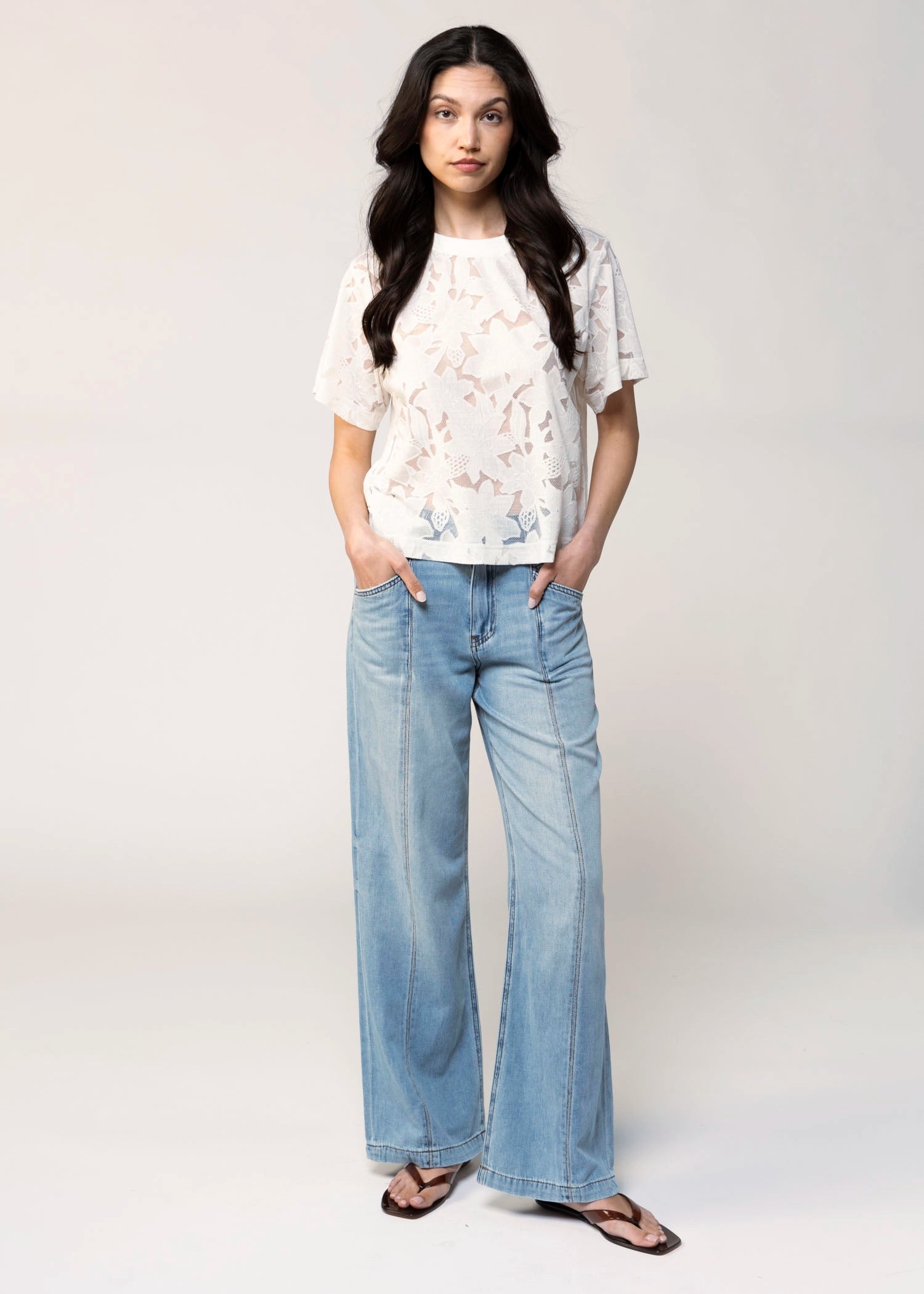 swatch_Denim kut from the kloth jodi wide leg jean