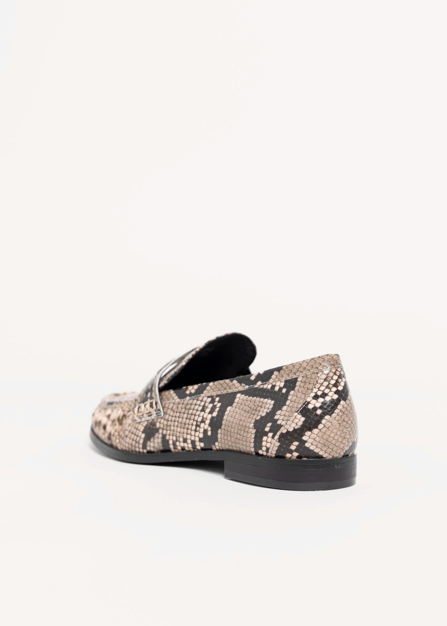 swatch_Snake shushop tokyo loafer