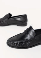 swatch_Black shushop tokyo loafer