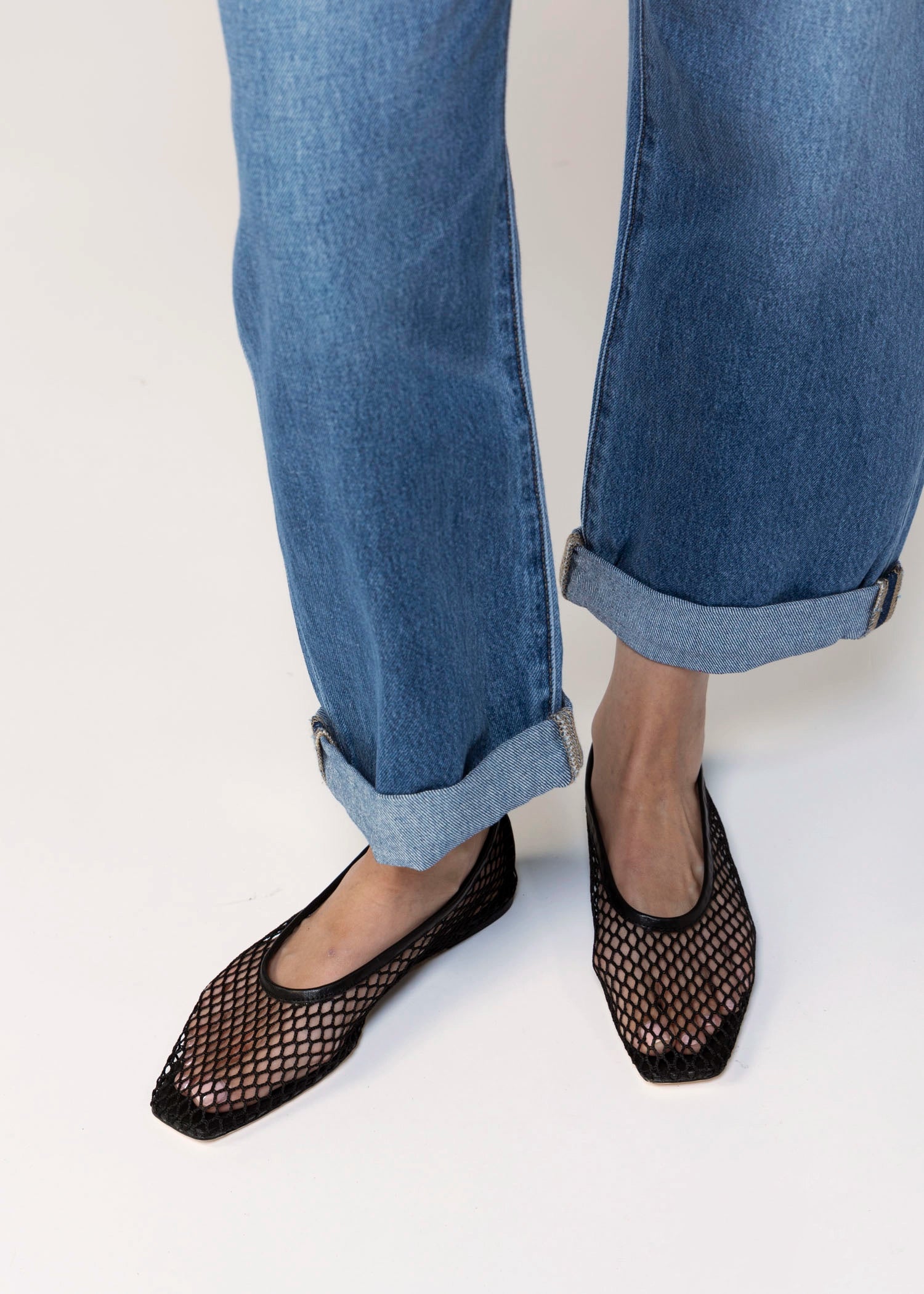 swatch_Black Mesh tony bianco buzz flat
