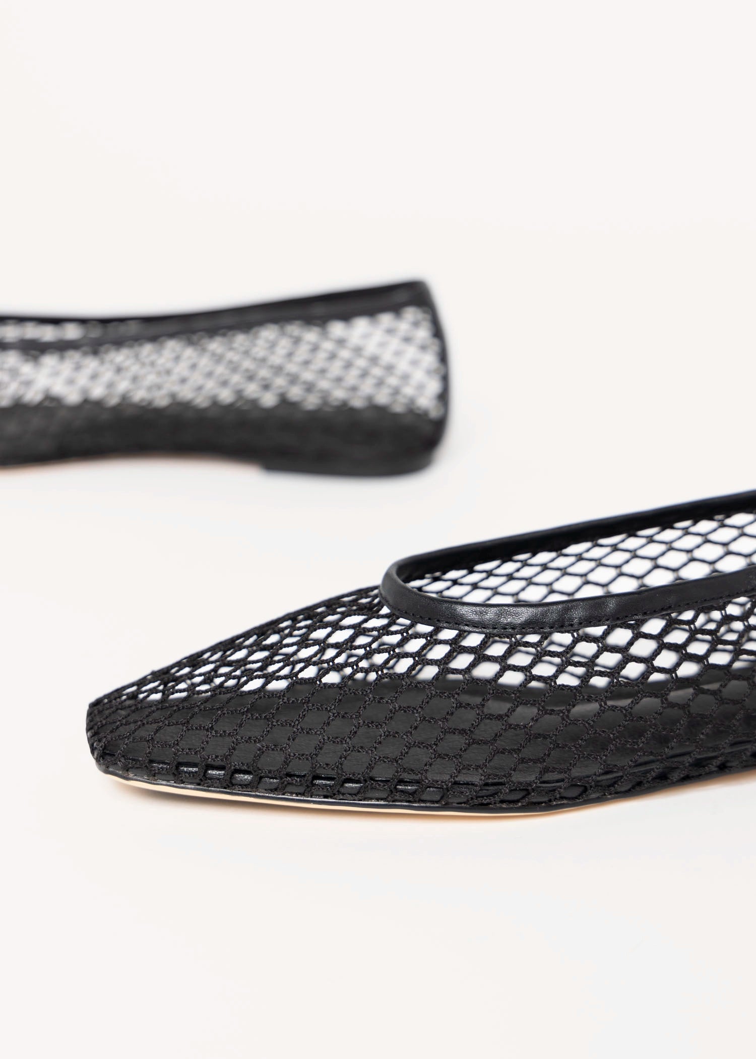 swatch_Black Mesh tony bianco buzz flat