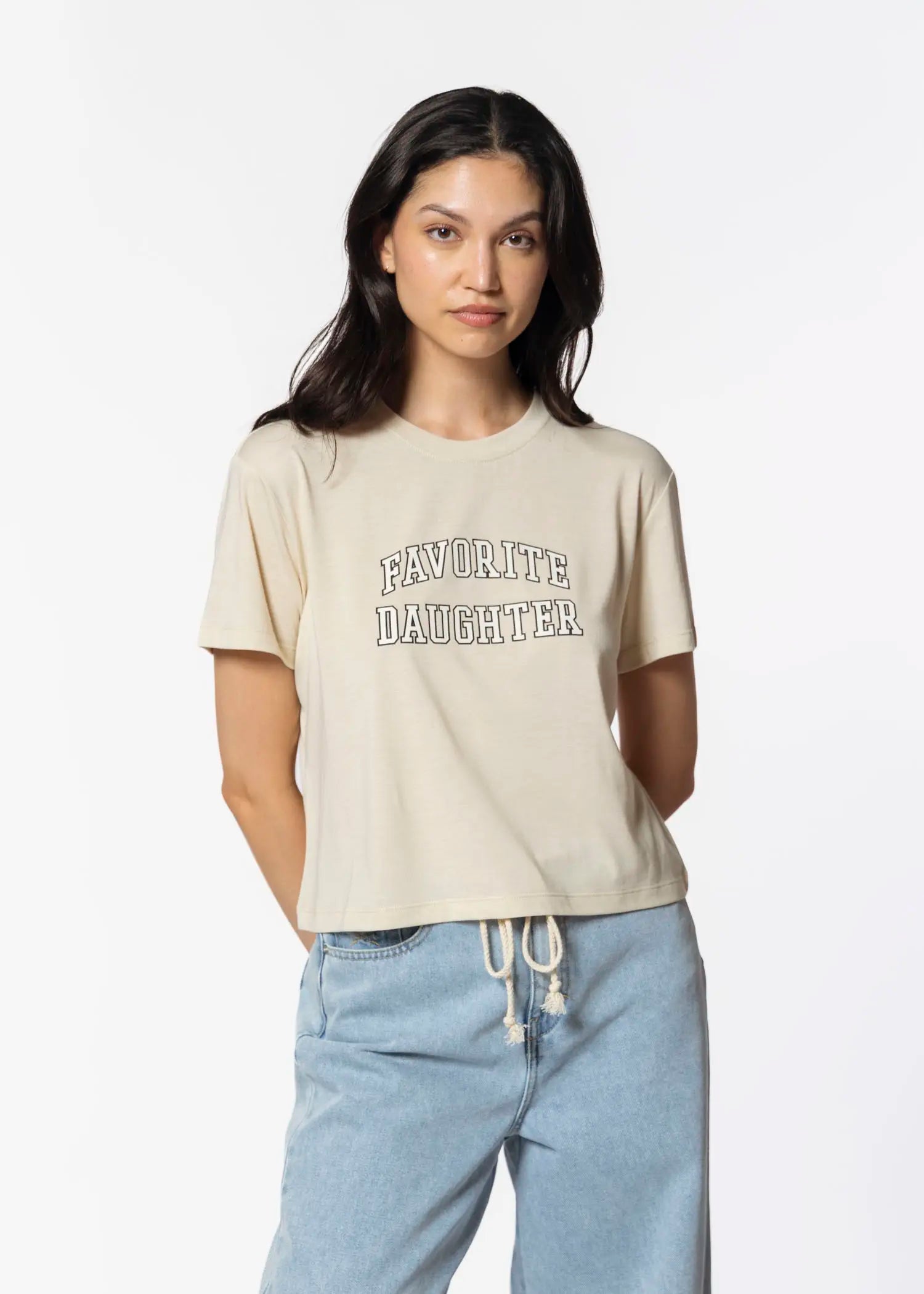 swatch_oak/white cropped collegiate tee apparel