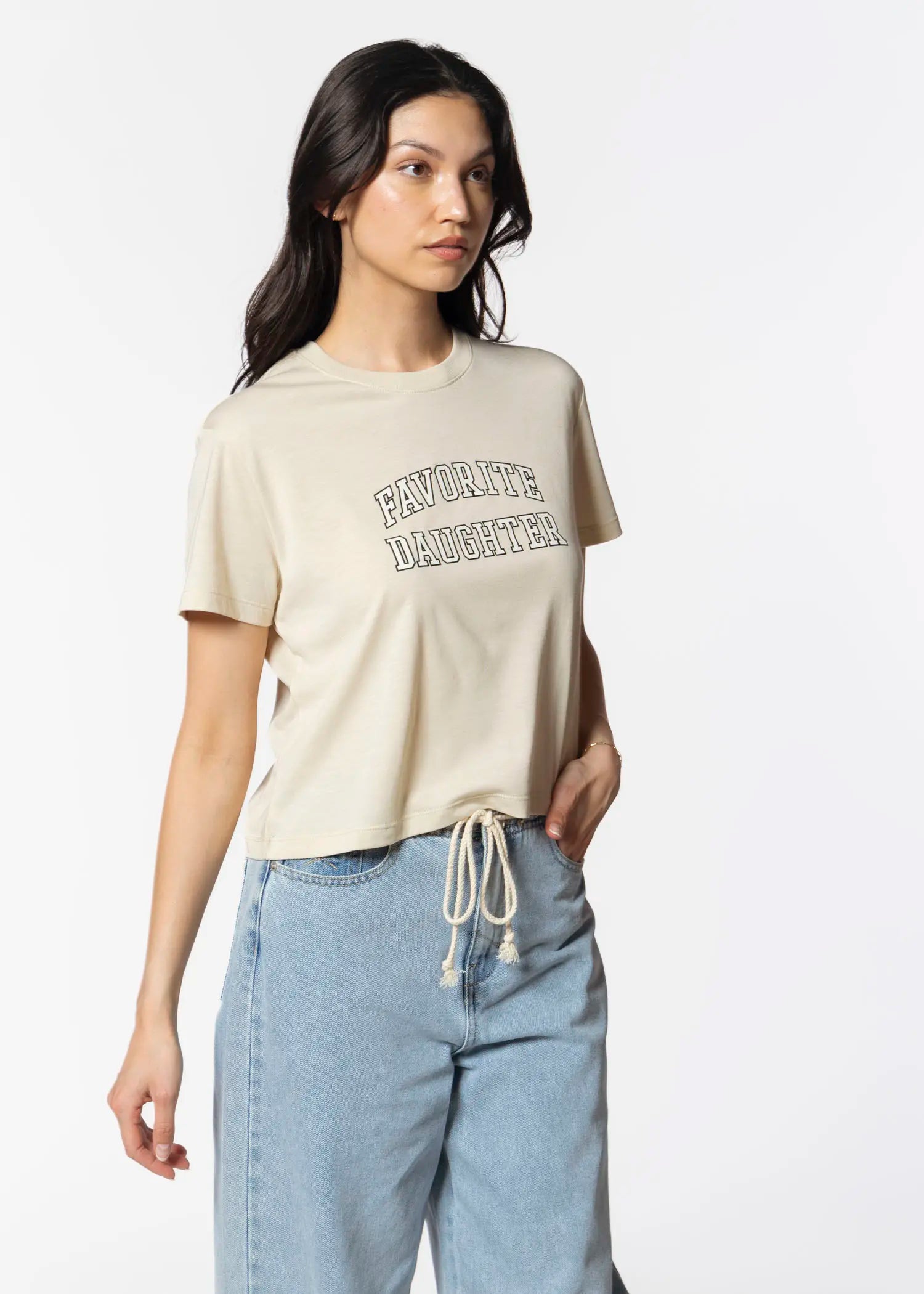 swatch_oak/white cropped collegiate tee apparel