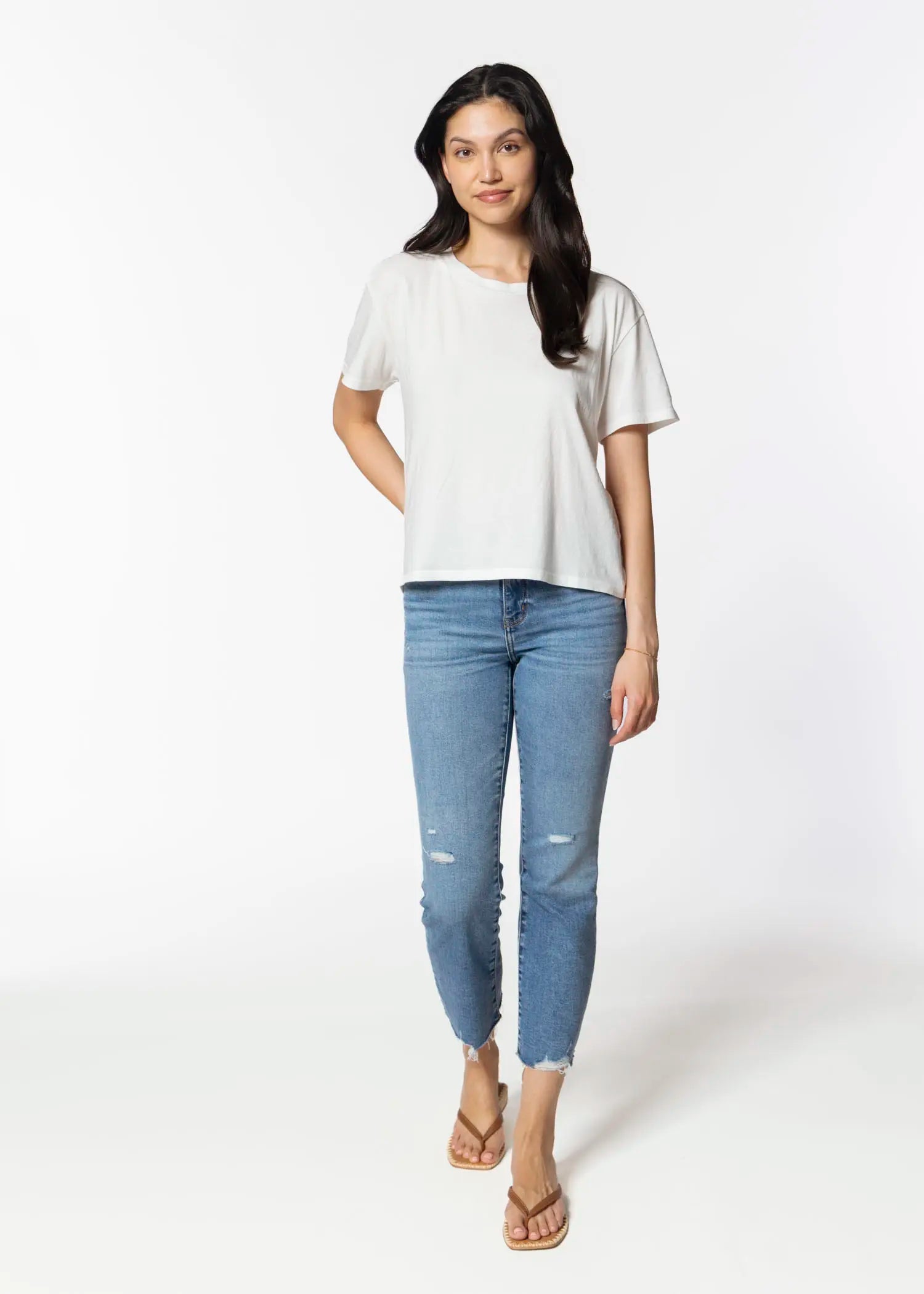 swatch_white organic cotton tee apparel