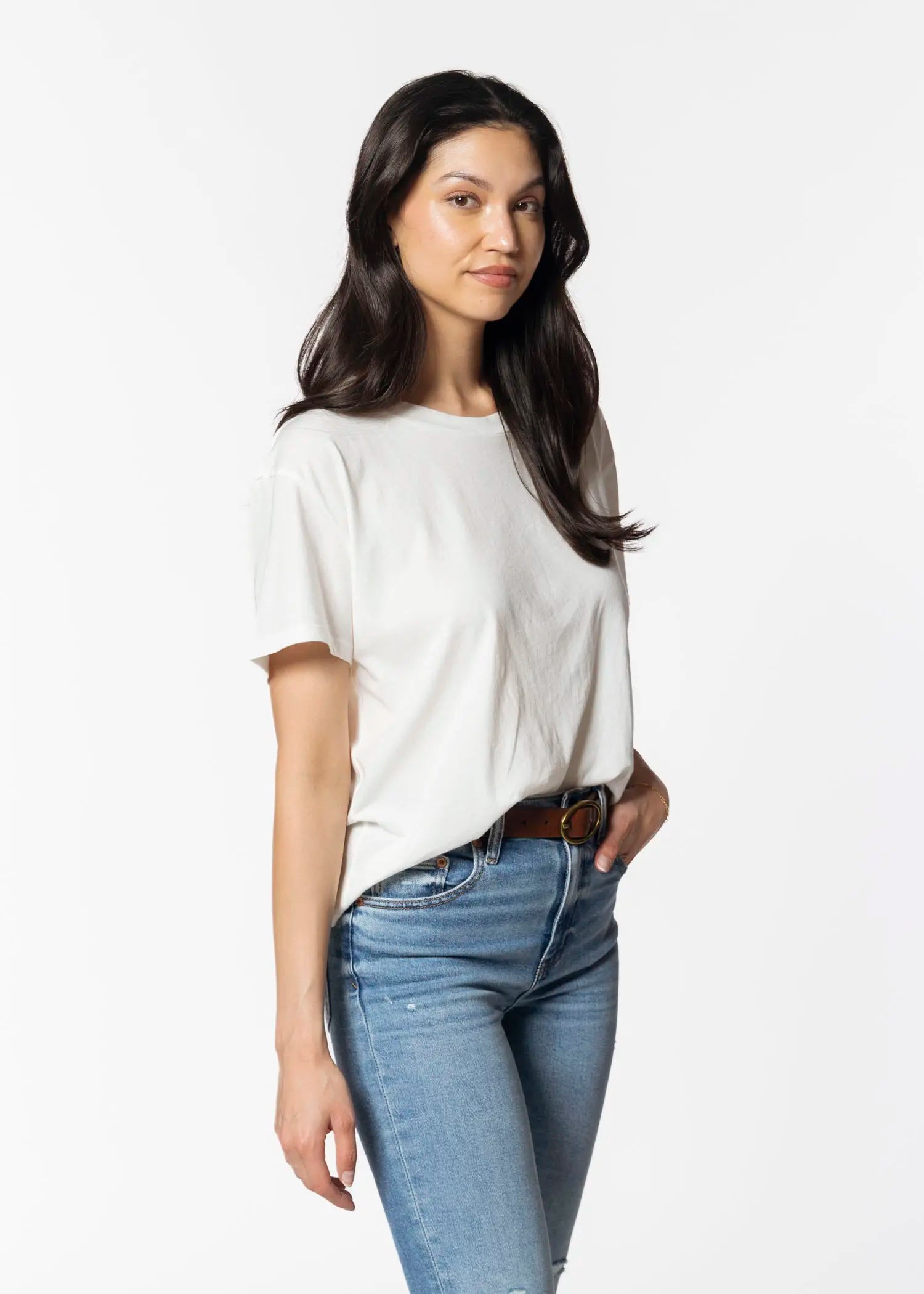 swatch_white organic cotton tee apparel