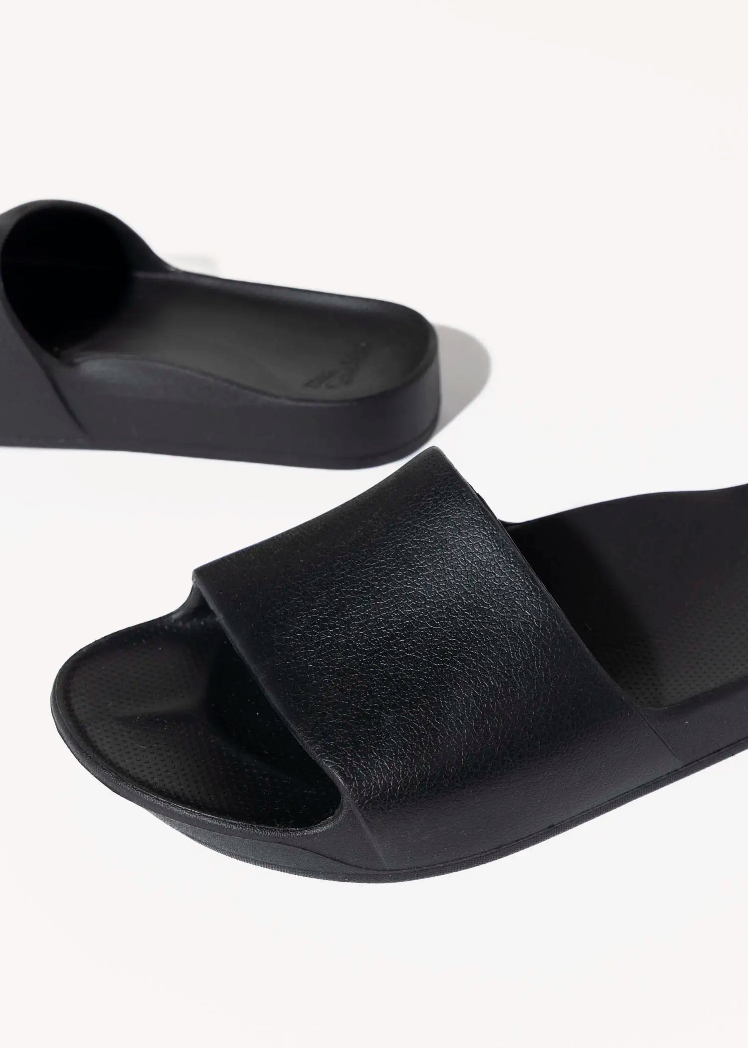 swatch_black arch support slides flat sandals