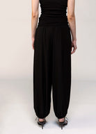 swatch_Black balloon pants