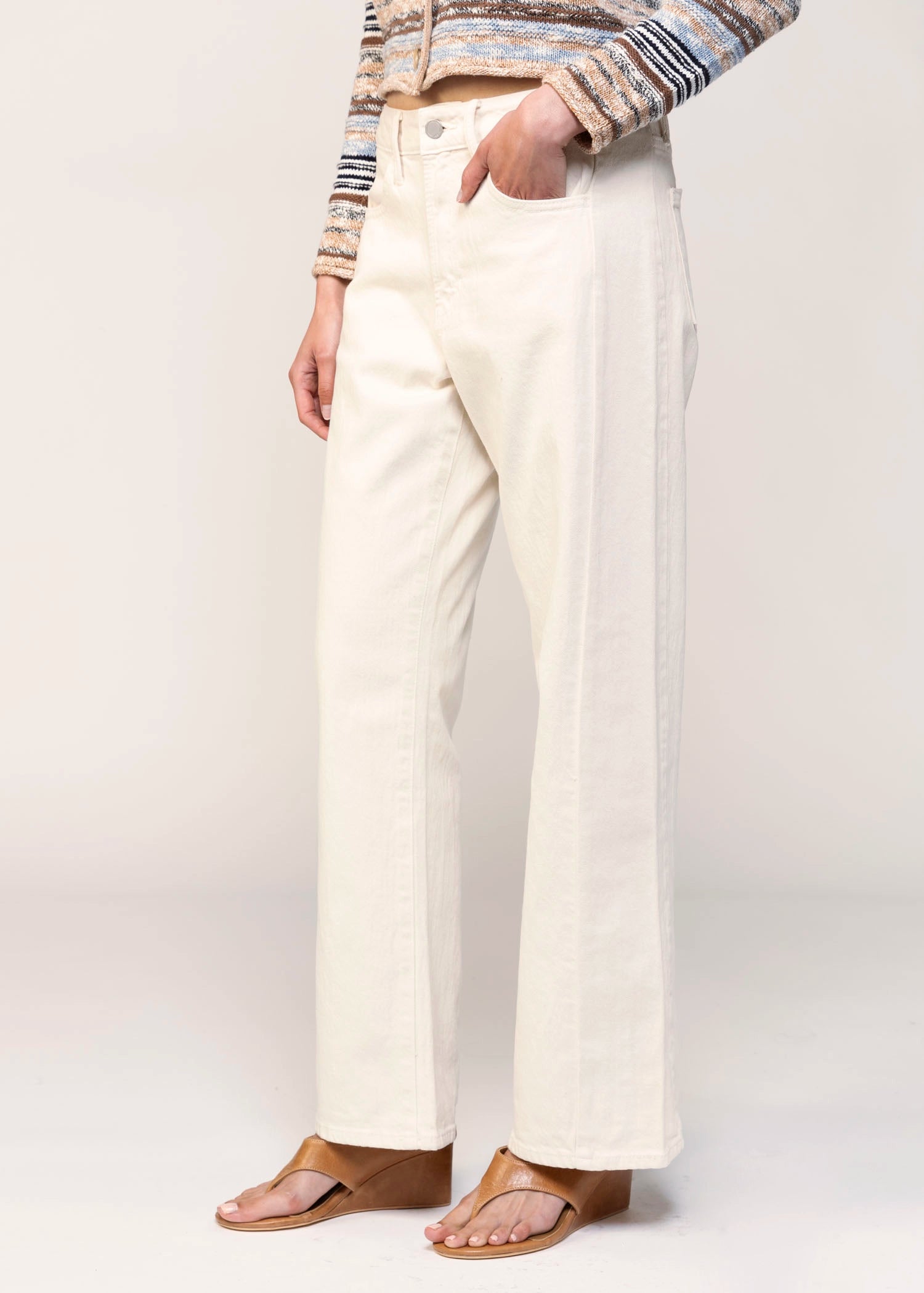 swatch_Ecru high rise barrel jean