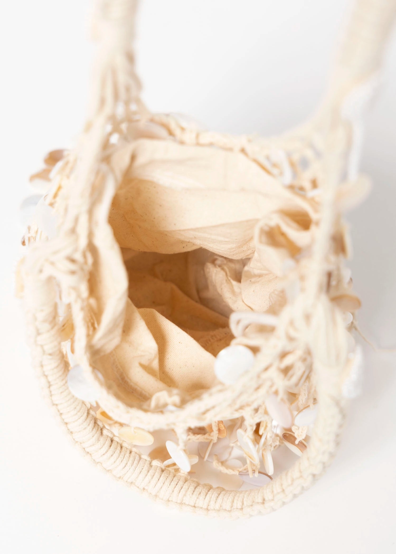 swatch_Natural melie bianco skye shell bag