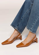 swatch_Camel Leather l'idea slingback pump