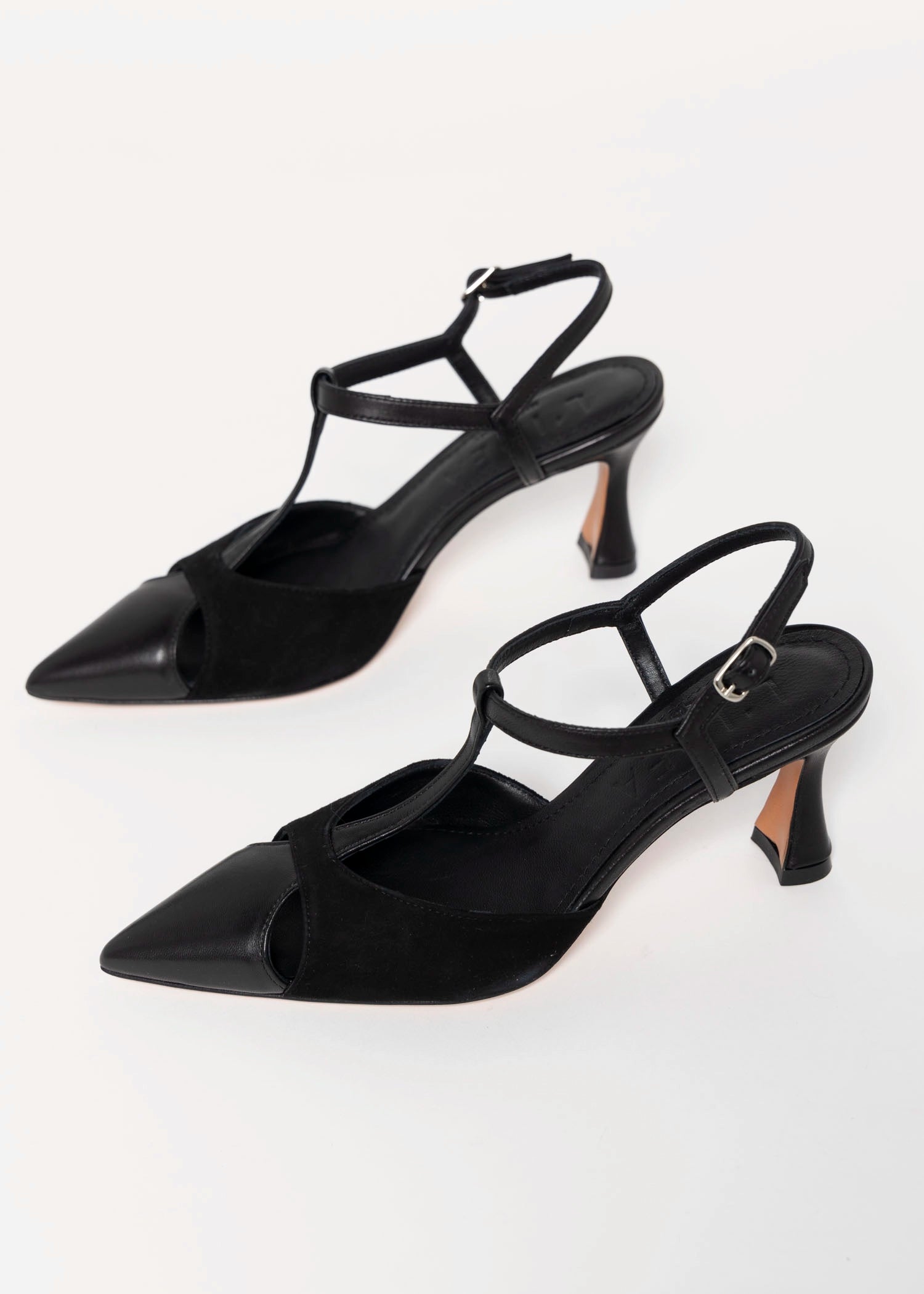 swatch_Black/Black l'idea pia leather pump