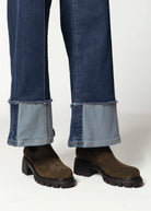 swatch_Forest Suede lug sole chelsea boot