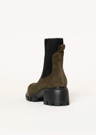 swatch_Forest Suede lug sole chelsea boot
