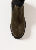 swatch_Forest Suede lug sole chelsea boot