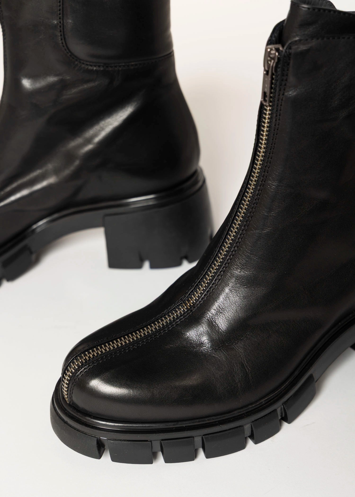 swatch_black_leather /7065